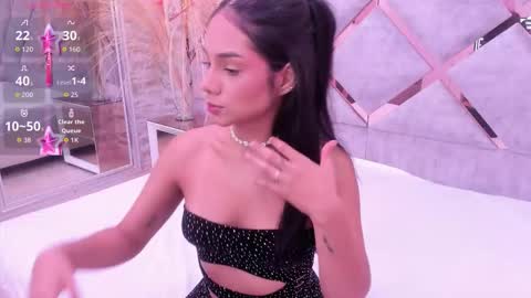 Snapshot of niicole_taylor chatting on 02.05.26 Nicole online show from 02.05.26