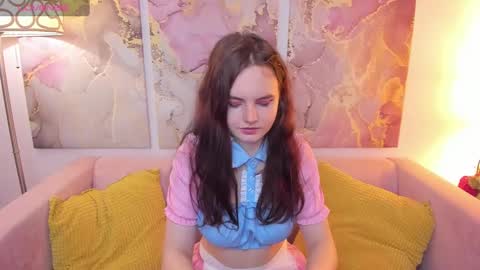 Snapshot of niiik_miiiki chatting on 01.31.25 niiik_miiiki online show from 01.31.25