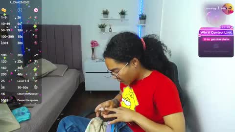 Snapshot of niina_lovee_ chatting on 02.22.25 online show from 02.22.25
