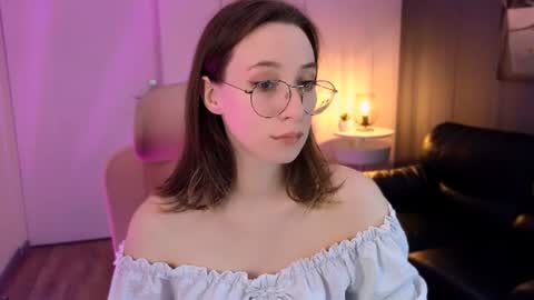Snapshot of niixi chatting on 06.18.26 niixi online show from 06.18.26
