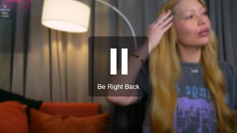 Snapshot of nika_dream_ chatting on 06.10.26 LIana online show from 06.10.26