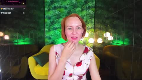 Snapshot of nika_gentle chatting on 12.04.24 Nika online show from 12.04.24
