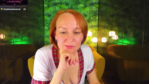Snapshot of nika_gentle chatting on 12.09.24 Nika online show from 12.09.24