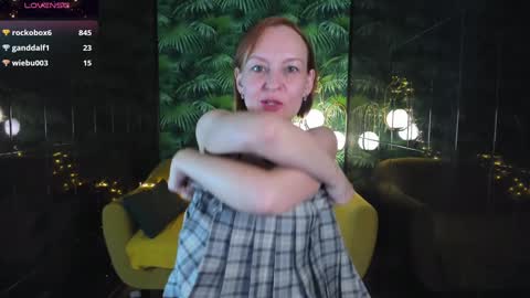 Snapshot of nika_gentle chatting on 01.03.25 Nika online show from 01.03.25