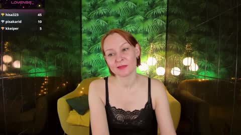 Snapshot of nika_gentle chatting on 01.05.25 Nika online show from 01.05.25