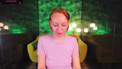 Snapshot of nika_gentle chatting on 01.11.25 Nika online show from 01.11.25