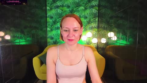 Snapshot of nika_gentle chatting on 01.11.25 Nika online show from 01.11.25