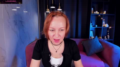 Snapshot of nika_gentle chatting on 01.13.25 Nika online show from 01.13.25