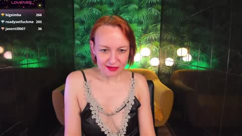 Snapshot of nika_gentle chatting on 01.15.25 Nika online show from 01.15.25
