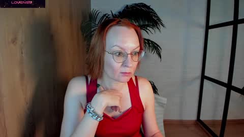 Snapshot of nika_gentle chatting on 01.27.25 Nika online show from 01.27.25