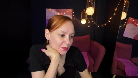Snapshot of nika_gentle chatting on 02.09.25 Nika online show from 02.09.25