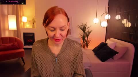 Snapshot of nika_gentle chatting on 02.21.25 Nika online show from 02.21.25