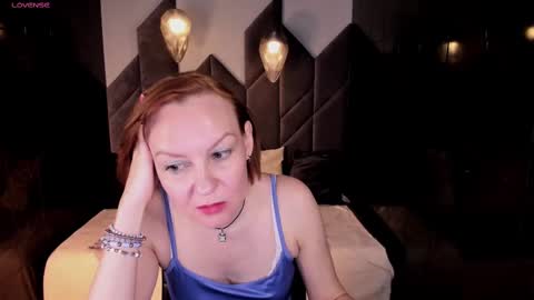 Snapshot of nika_gentle chatting on 02.28.25 Nika online show from 02.28.25