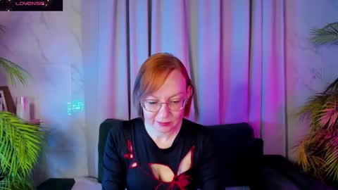 Snapshot of nika_gentle chatting on 03.07.25 Nika online show from 03.07.25