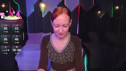 Snapshot of nika_gentle chatting on 10.11.25 Nika online show from 10.11.25