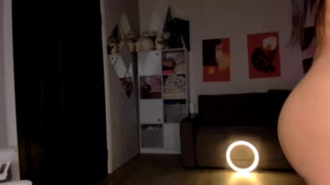 Snapshot of nikamioo chatting on 09.09.25 Nika online show from 09.09.25