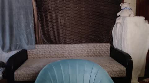 Nika online show from 10.13.25