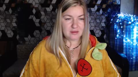 Nika online show from 12.17.25