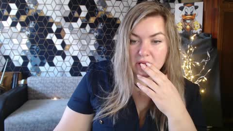 Nika online show from 03.31.26