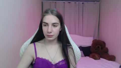 nikastarkk online show from 04.23.26