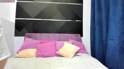 Nikavibe18 online show from 05.10.26