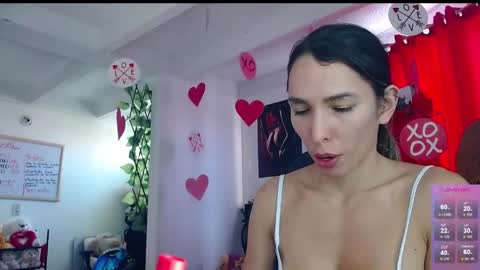 Snapshot of niki_1998 chatting on 05.20.26 Natalia online show from 05.20.26