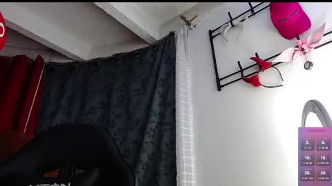 Snapshot of niki_1998 chatting on 05.26.26 Natalia online show from 05.26.26