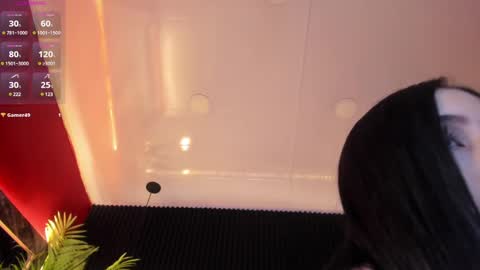 nikii_white online show from 12.07.24