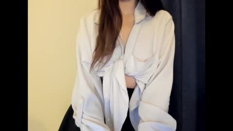 Snapshot of nikiololli666 chatting on 09.11.25 nikiololli666 online show from 09.11.25