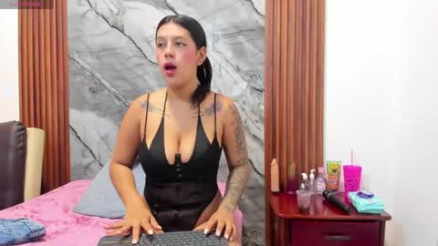 Snapshot of nikitaa20 chatting on 04.28.26 nikita online show from 04.28.26