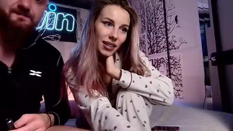 nikki7377 online show from 03.12.25