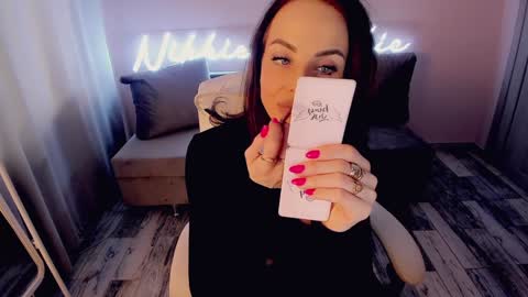 Snapshot of nikki_blondiee chatting on 01.29.25 nikki_blondiee online show from 01.29.25