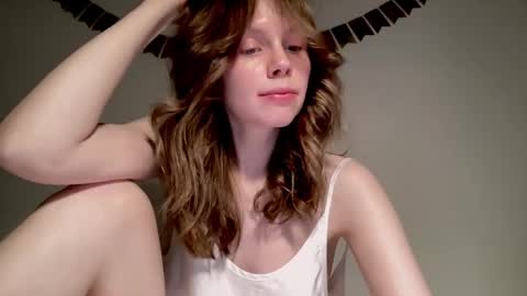 Snapshot of nikki_mi chatting on 01.31.25 Nikki online show from 01.31.25