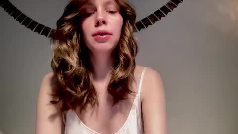 Snapshot of nikki_mi chatting on 02.02.25 Nikki online show from 02.02.25