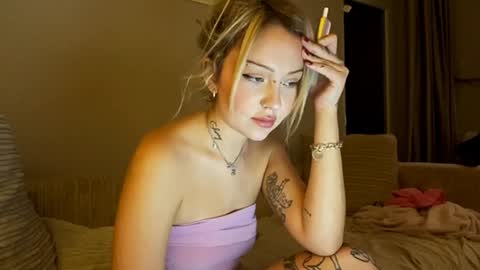 nicolette online show from 12.24.24