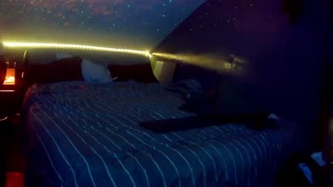 nikkiandtony online show from 01.03.25