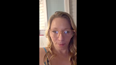 Snapshot of nikkib653466 chatting on 02.25.26 nikkib653466 online show from 02.25.26