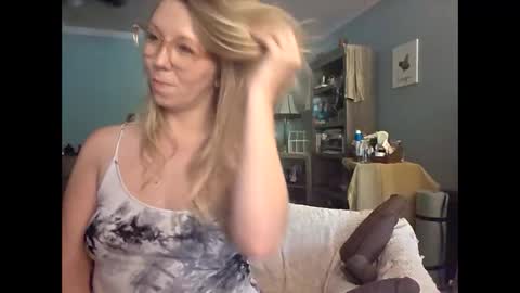 Snapshot of nikkib653466 chatting on 06.05.26 nikkib653466 online show from 06.05.26