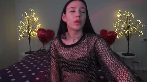 Nikki online show from 03.12.25