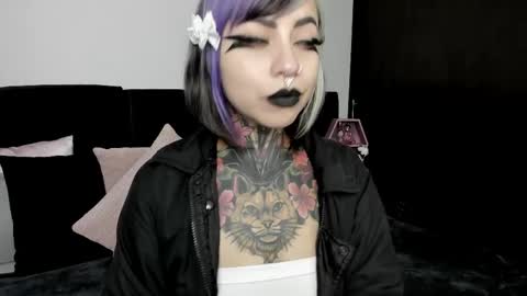 Snapshot of nikkiramone chatting on 03.04.25 Nikki Ramone   online show from 03.04.25