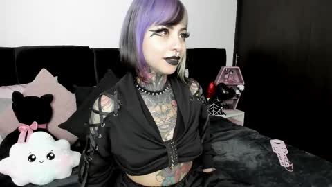 Snapshot of nikkiramone chatting on 03.07.25 Nikki Ramone   online show from 03.07.25