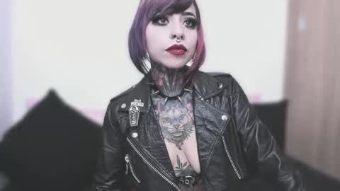 Snapshot of nikkiramone chatting on 09.13.25 Nikki Ramone   online show from 09.13.25