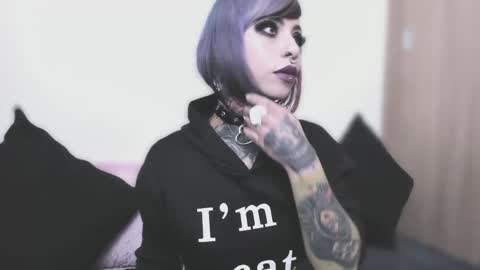 Snapshot of nikkiramone chatting on 09.16.25 Nikki Ramone   online show from 09.16.25