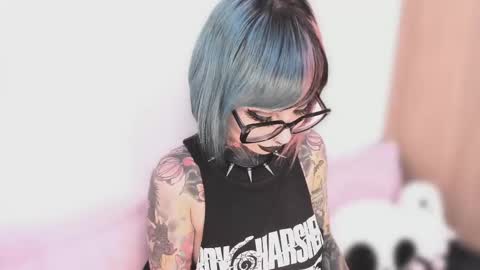 Snapshot of nikkiramone chatting on 10.02.25 Nikki Ramone   online show from 10.02.25