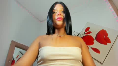 Snapshot of nikkitatsx chatting on 01.31.25 Debora21Cm online show from 01.31.25