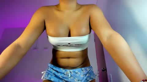 Snapshot of nikkitatsx chatting on 08.03.26 Debora21Cm online show from 08.03.26