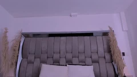     online show from 09.22.25