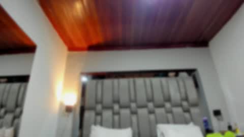     online show from 11.05.25