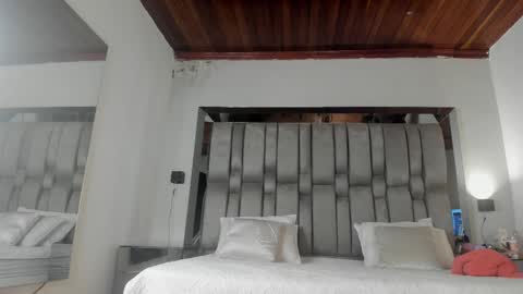     online show from 02.10.26