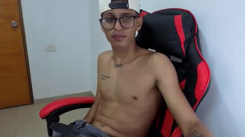 Snapshot of niklaus_wolf chatting on 02.28.26 niklaus_wolf online show from 02.28.26